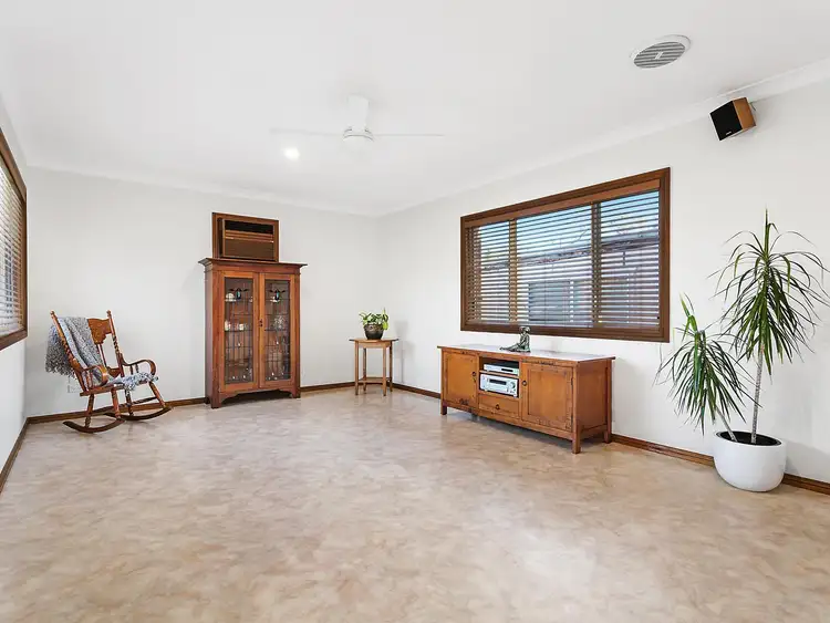 Fifth view of Homely house listing, 12 Armidale Place, Engadine NSW 2233
