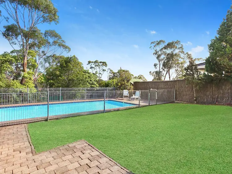 15 Hillview Street, Hornsby Heights NSW 2077