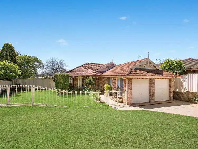 6 Denison Place, Appin NSW 2560