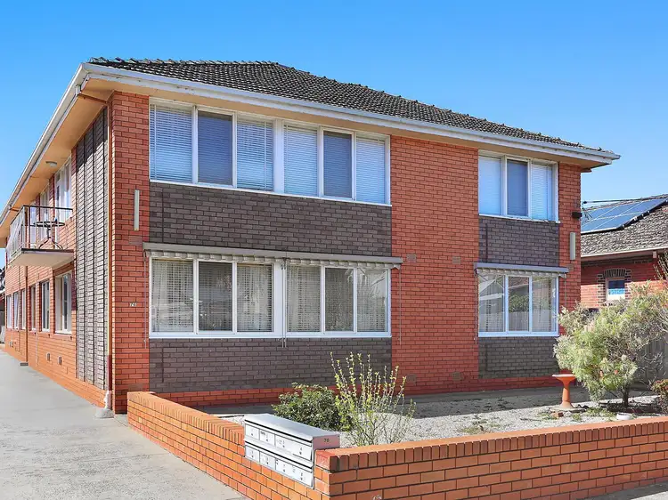 Main view of Homely apartment listing, 7/76 Robert Street, Bentleigh VIC 3204