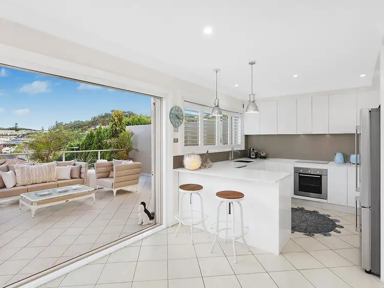 Fifth view of Homely townhouse listing, 2/20 Kurrawyba Avenue, Terrigal NSW 2260
