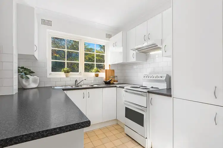 Fifth view of Homely apartment listing, 5/33 Park Avenue, Mosman NSW 2088