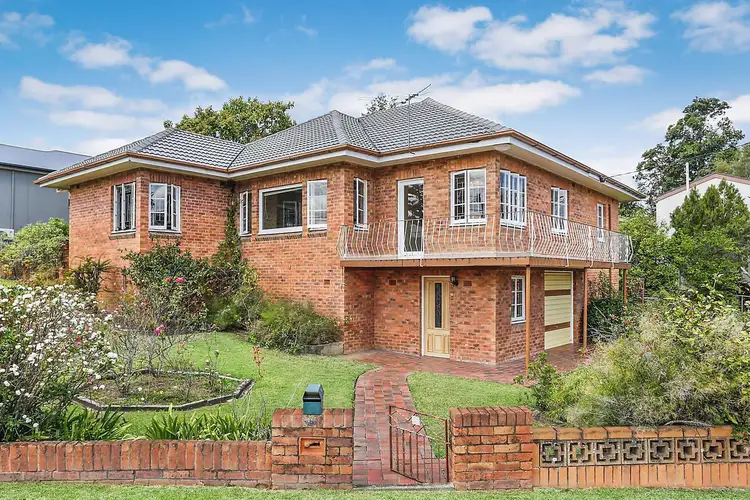 42 Brisbane Corso, Fairfield QLD 4103