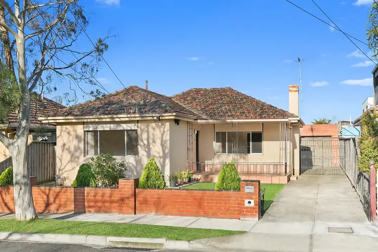 38 Leinster Grove, Thornbury VIC 3071