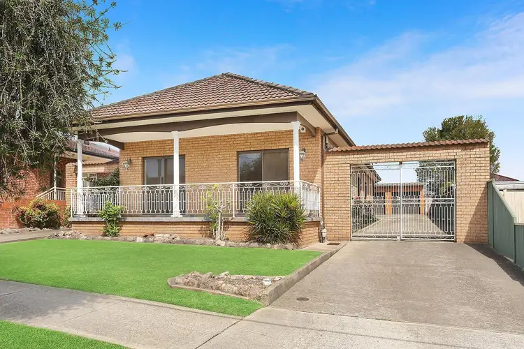 13 Narani Crescent, Earlwood NSW 2206