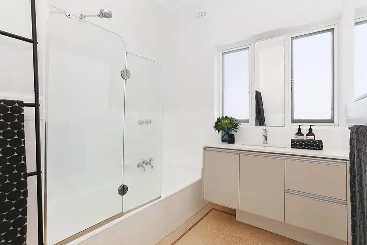 Fifth view of Homely apartment listing, 6/39A Balaclava Road, St Kilda East VIC 3183
