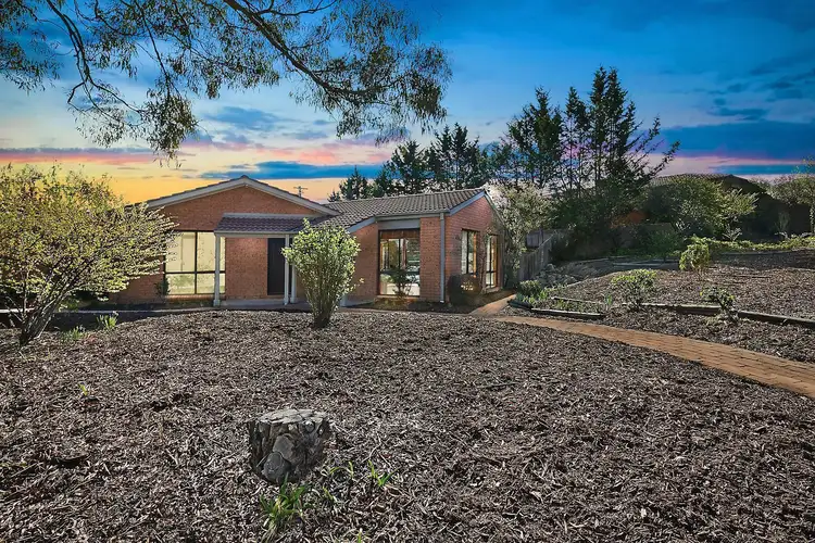 19 McTaggart Crescent, Kambah ACT 2902