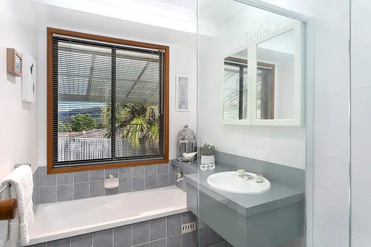 Sixth view of Homely house listing, 133 Cresthaven Avenue, Bateau Bay NSW 2261