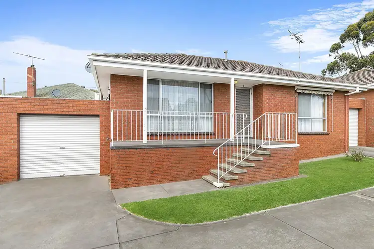 Main view of Homely unit listing, 2/15 Bostock Avenue, Manifold Heights VIC 3218