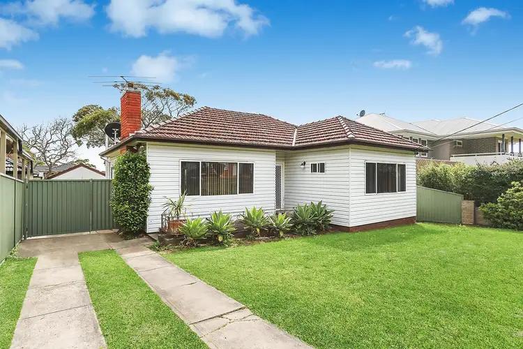 19 Dwyer Street, Gymea NSW 2227