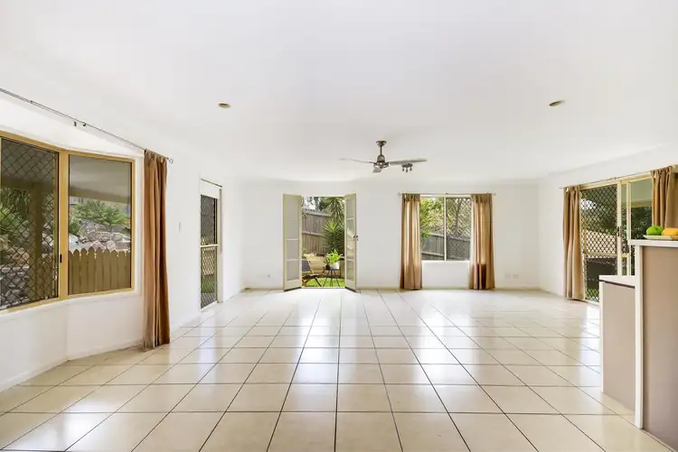 13 Karanne Drive, Mooloolah Valley QLD 4553