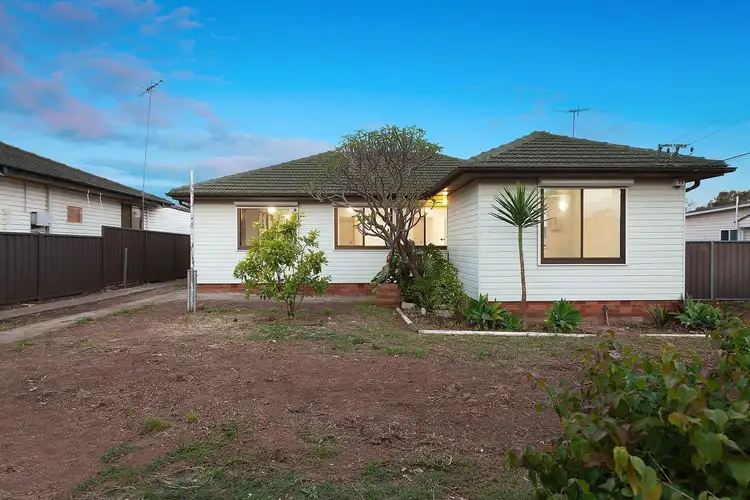 21 Kendee Street, Sadleir NSW 2168