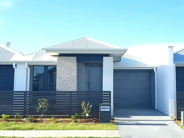 33 Samuel Walker Street, Caloundra West QLD 4551