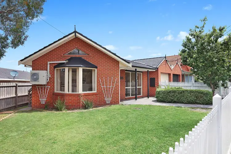 2/2 Lang Road, Mount Waverley VIC 3149