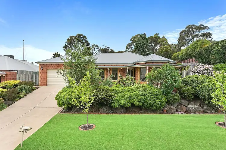 19 Lochgoin Mews, Highton VIC 3216