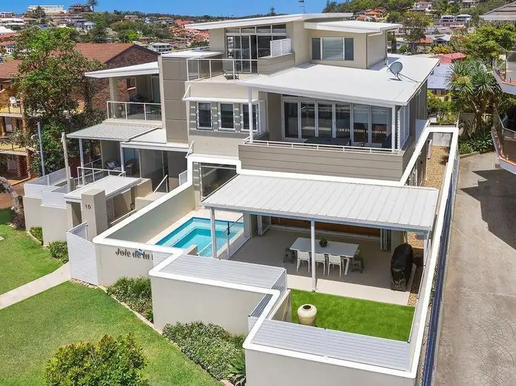 1/10 Grosvenor Road, Terrigal NSW 2260