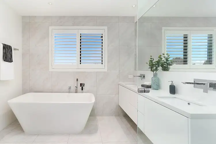 Sixth view of Homely townhouse listing, 2/37 Donald Street, Mount Waverley VIC 3149