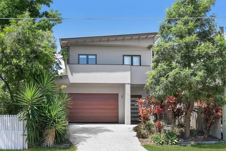 8 McCurley Street, Wynnum West QLD 4178