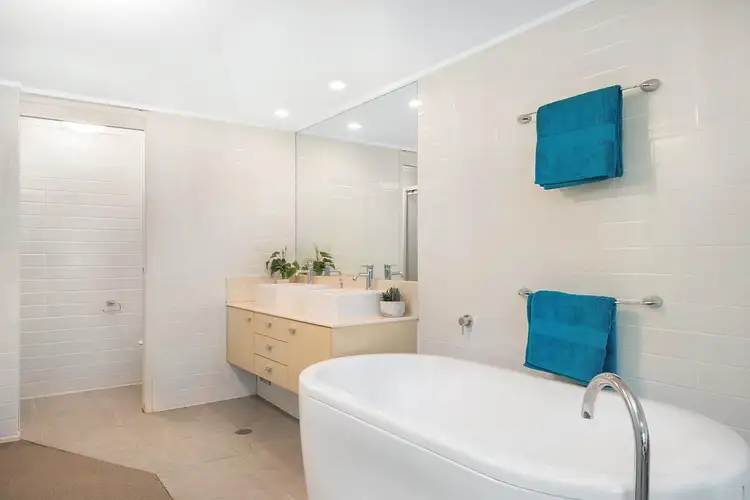 Fourth view of Homely unit listing, 301/72-74 The Strand, North Ward QLD 4810