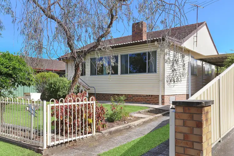 31 Lawford Street, Greenacre NSW 2190
