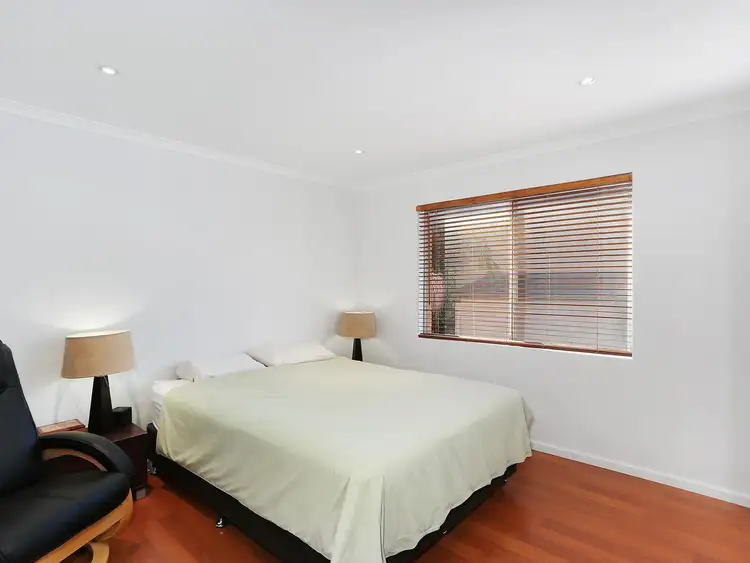 Third view of Homely apartment listing, 15/4 Greenwood Place, Freshwater NSW 2096