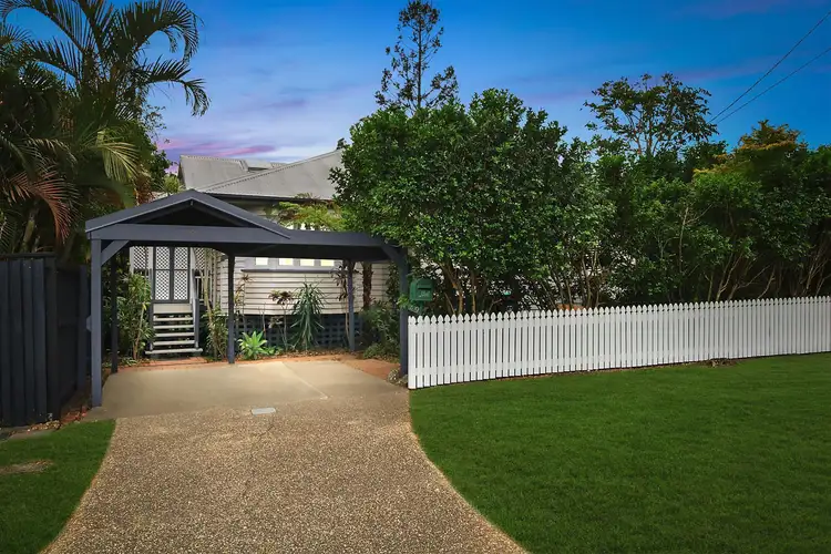 49 Burns Parade, Chapel Hill QLD 4069
