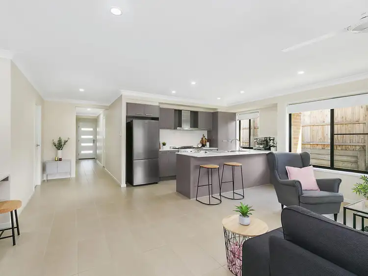 9 Starling Street, Deebing Heights QLD 4306