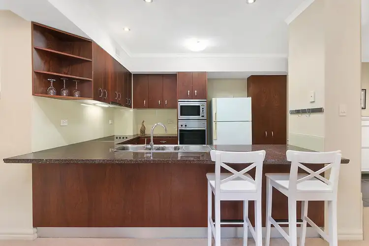 Main view of Homely unit listing, 25/76 Thorn Street, Kangaroo Point QLD 4169