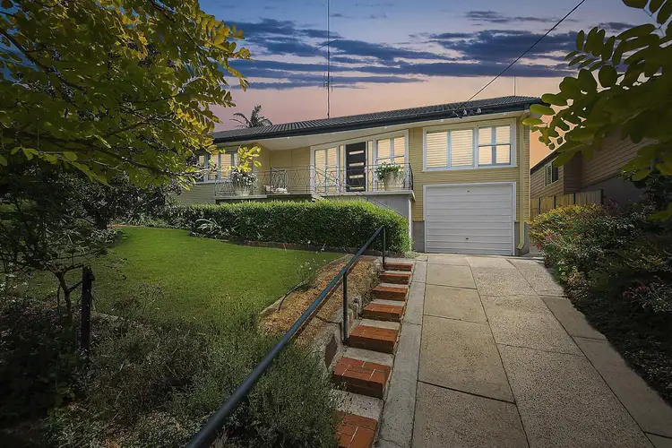 32 Sun Hill Drive, Merewether Heights NSW 2291
