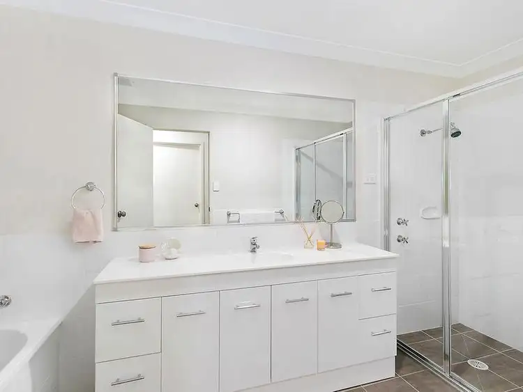 Fifth view of Homely house listing, 15 Nigella Circuit, Hamlyn Terrace NSW 2259