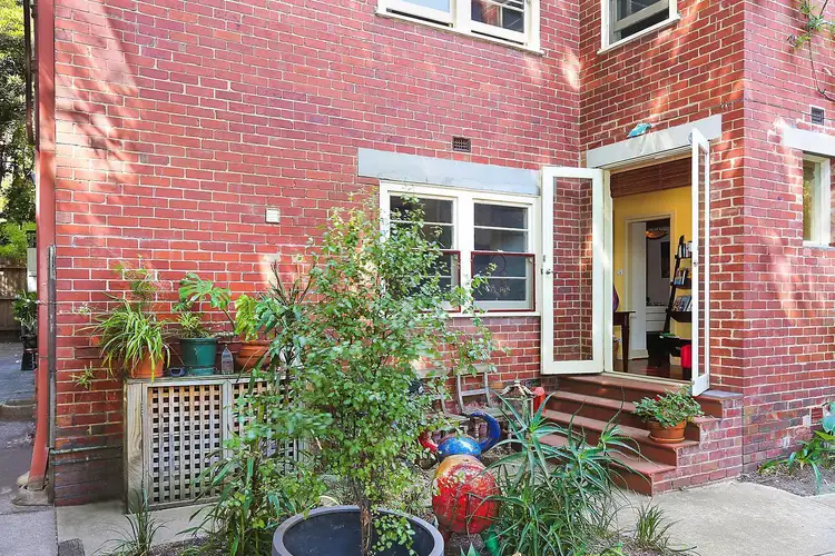 Fifth view of Homely apartment listing, 2/33 Eildon Road, St Kilda VIC 3182