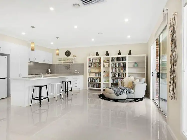 Fifth view of Homely townhouse listing, 2/23 Ronald Road, Croydon VIC 3136