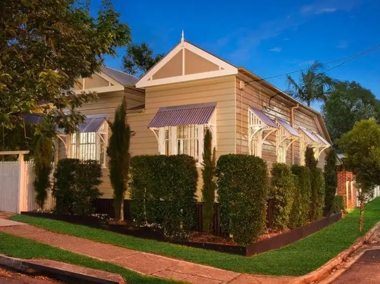 33 Quinn Street, Toowong QLD 4066