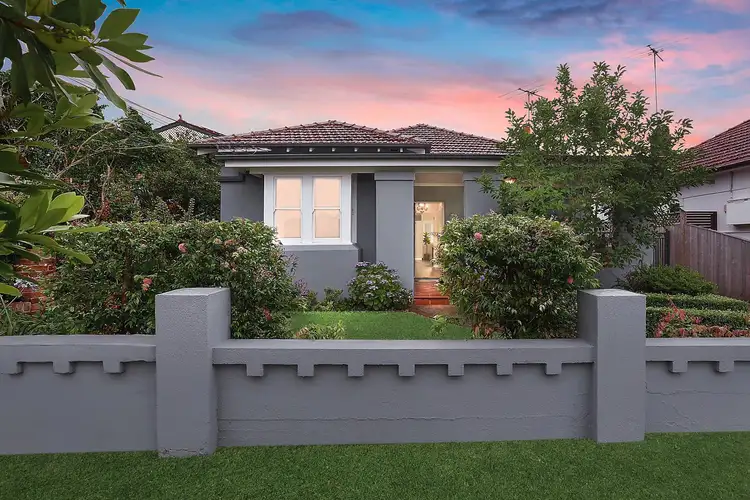 121 Hillcrest Avenue, Hurstville Grove NSW 2220
