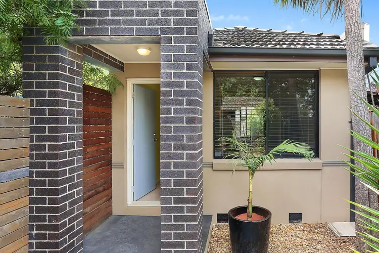 4/65 Ballarat Road, Footscray VIC 3011