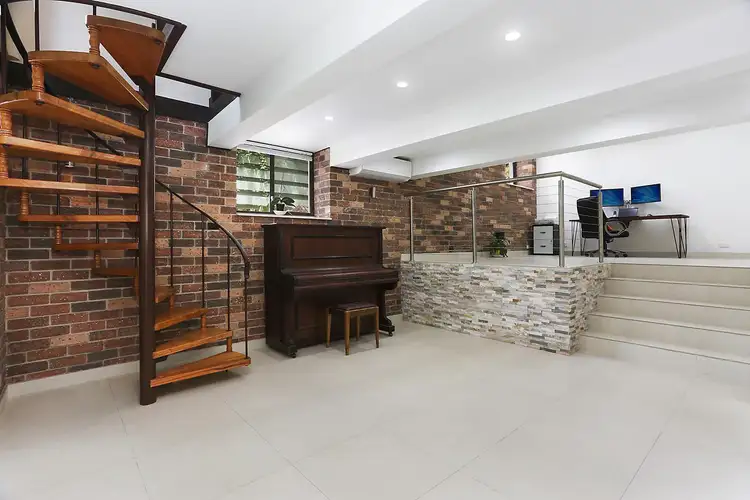 99 Wareemba Avenue, Thornleigh NSW 2120