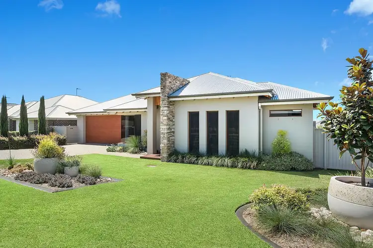 15 Brimblecombe Drive, Middle Ridge QLD 4350