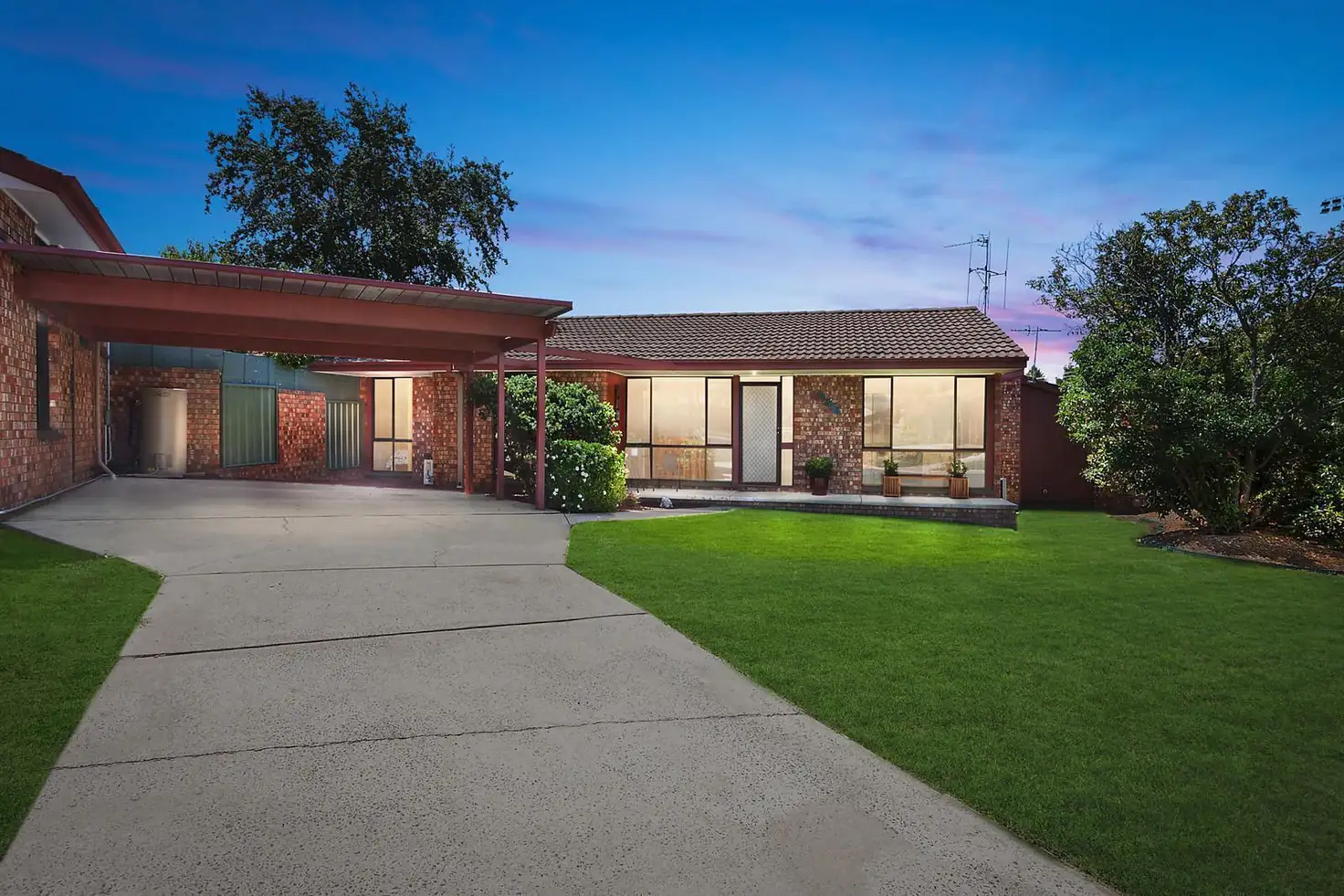 Main view of Homely townhouse listing, 2/1 Bradbury Place, Queanbeyan NSW 2620