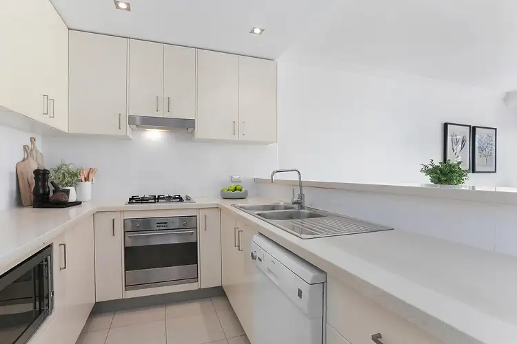 Third view of Homely apartment listing, 2/150 Ocean Street, Narrabeen NSW 2101