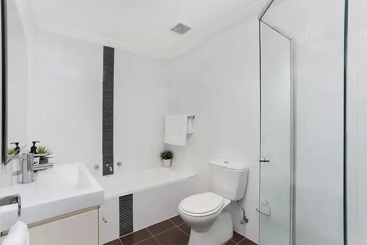Fifth view of Homely apartment listing, 2/150 Ocean Street, Narrabeen NSW 2101