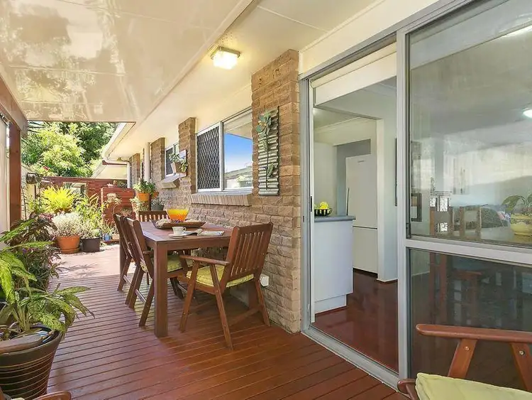 Main view of Homely semi-detached listing, 2/8 Jewel Street, Golden Beach QLD 4551