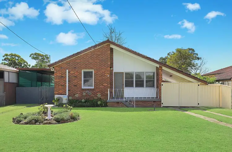 8 Saipan Avenue, Lethbridge Park NSW 2770