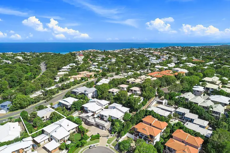 75 Southern Cross Parade, Sunrise Beach QLD 4567