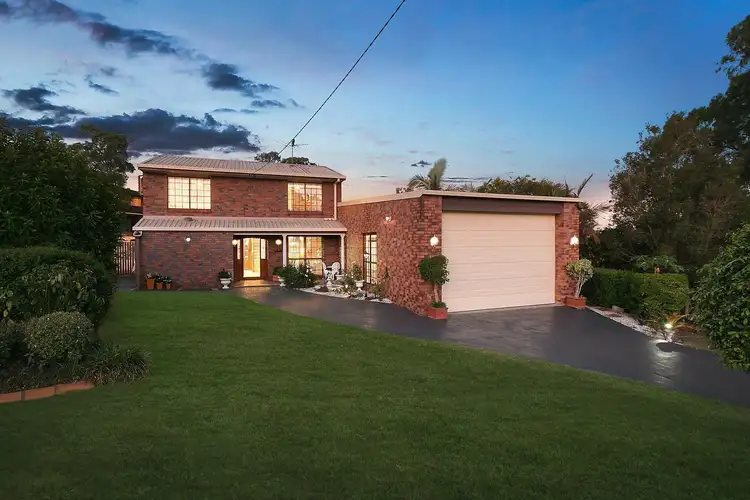 22 Owarra Avenue West