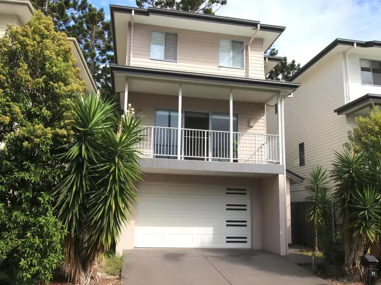 33/12 Hazelwood Close