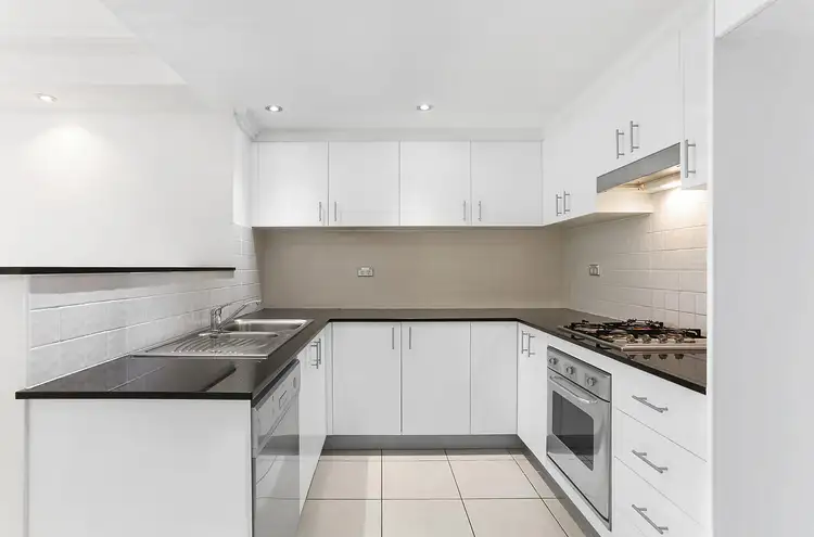 2/8-12 Wandella Road, Miranda NSW 2228