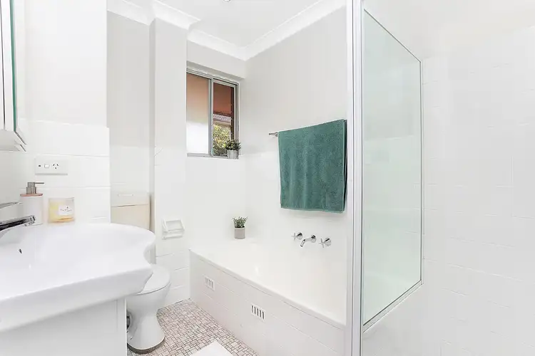 Fifth view of Homely apartment listing, 8/7 Waine Street, Freshwater NSW 2096