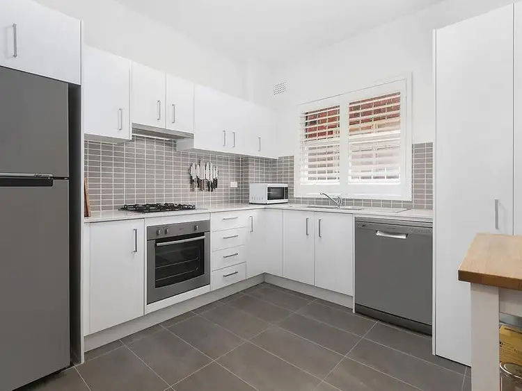 Sixth view of Homely apartment listing, 3/123 Old South Head Road, Bondi Junction NSW 2022