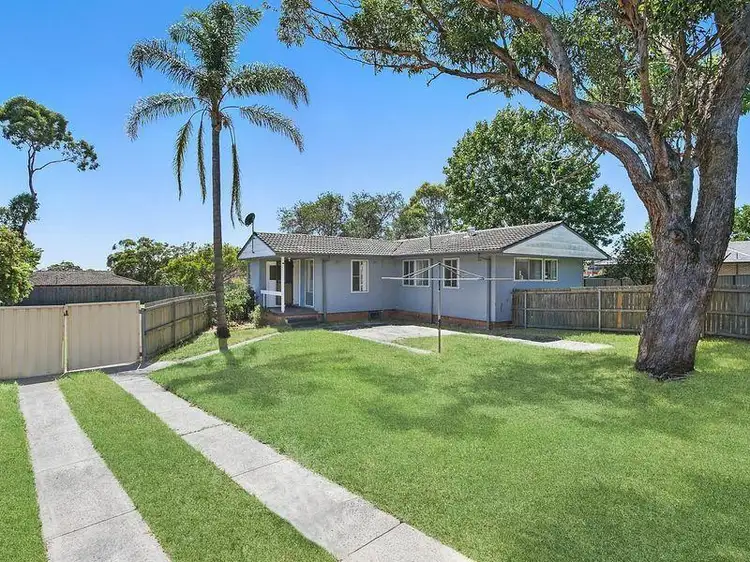 5 Nathan Place, Lake Haven NSW 2263