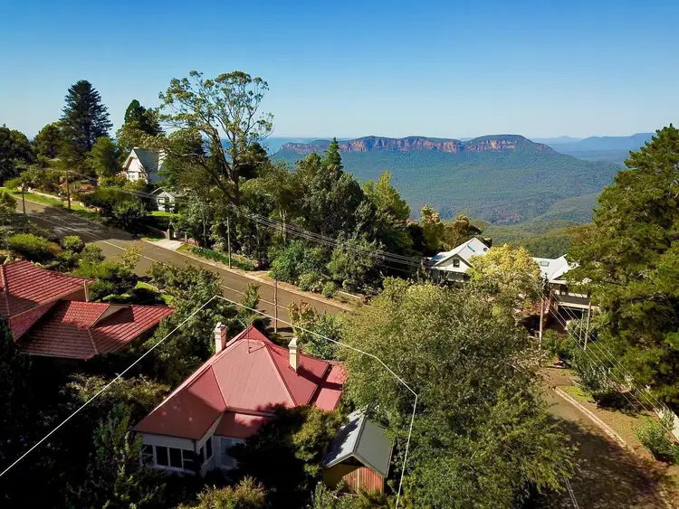 Third view of Homely house listing, 8 Olympian Parade, Leura NSW 2780